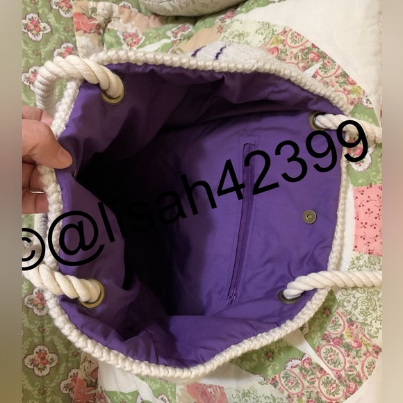 Crocheted Tote Bag - Picture 3 of 5